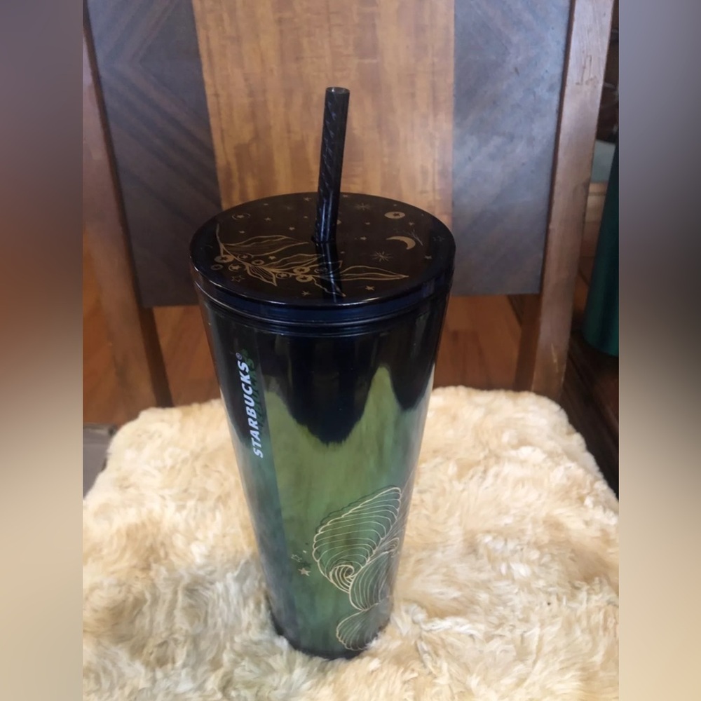 Starbucks Holiday 2023 Iridescent Siren Cold Cup tumbler